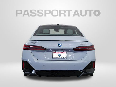 New 2027 BMW 550e xDrive AWD/4WD image 5