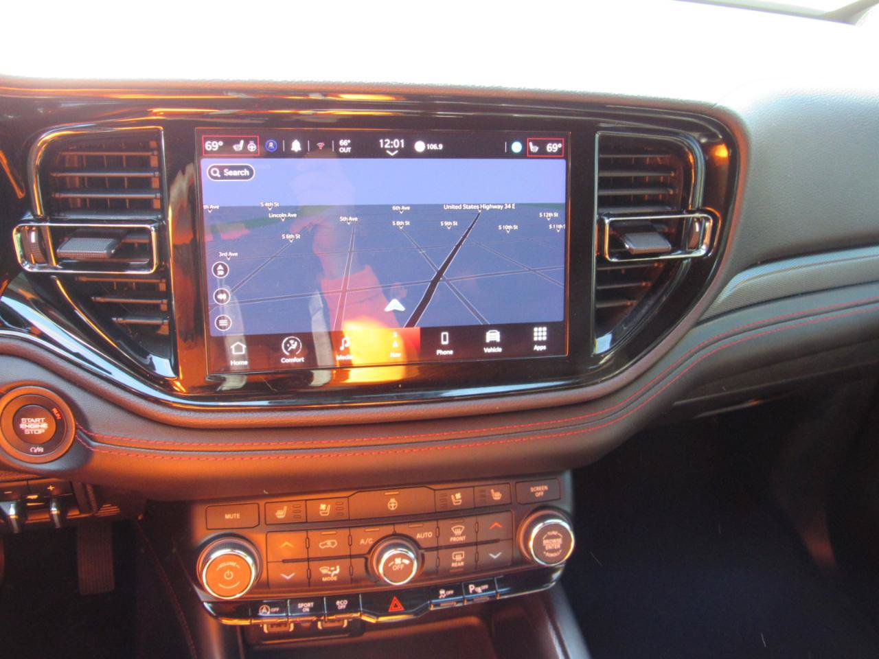 Used 2024 Dodge Durango GT AWD/4WD image 24