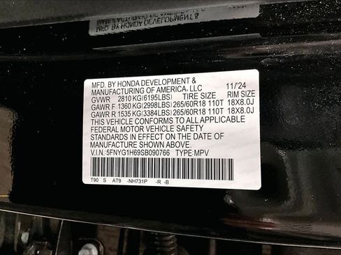 Used 2025 Honda Pilot TrailSport image 34