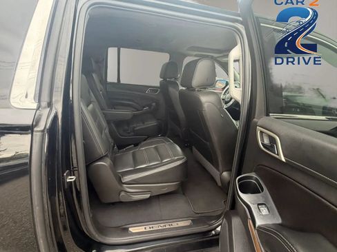 Used 2020 GMC Yukon XL Denali AWD/4WD image 13