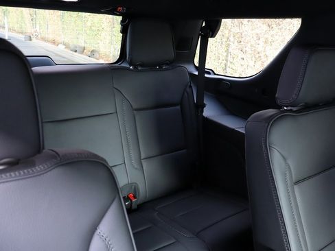 New 2026 GMC Yukon Denali w/ Sun & Power Step Package image 27