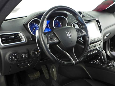 Used 2020 Maserati Ghibli image 31