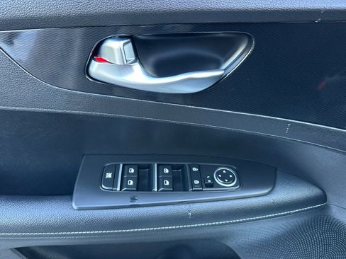 Used 2023 Kia Forte GT-Line w/ GT-Line Technology Package image 11