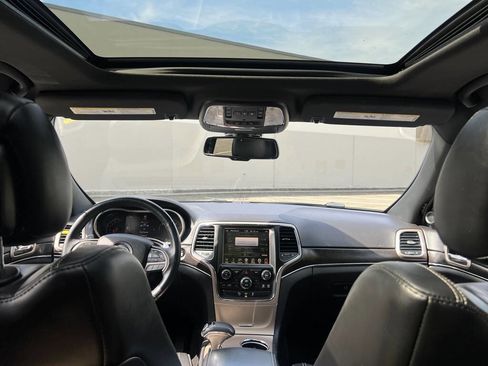 Used 2014 Jeep Grand Cherokee Limited w/ Luxury Group II image 11