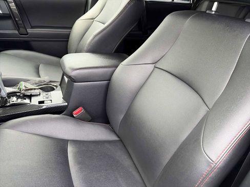 Used 2021 Toyota 4Runner TRD Off-Road Premium image 13