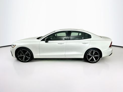 Used 2024 Volvo S60 B5 Plus FWD image 4