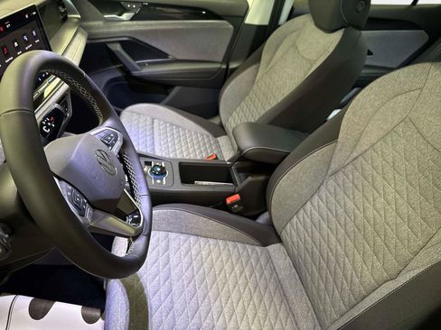 New 2026 Volkswagen Tiguan S image 21