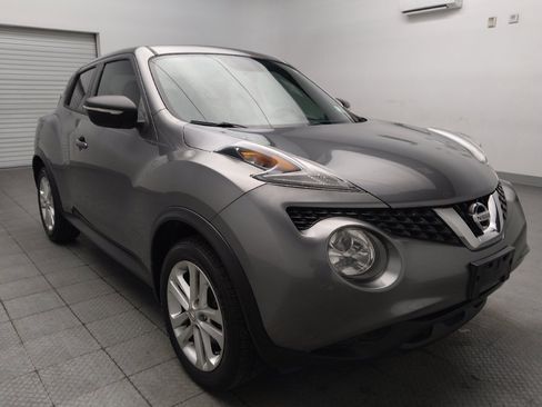 Used 2015 Nissan Juke S FWD image 13