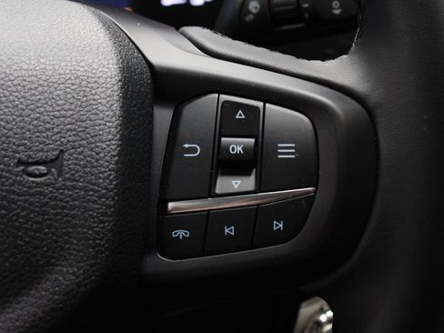 Certified 2025 Ford Ranger XLT w/ Equipment Group 301A High image 31