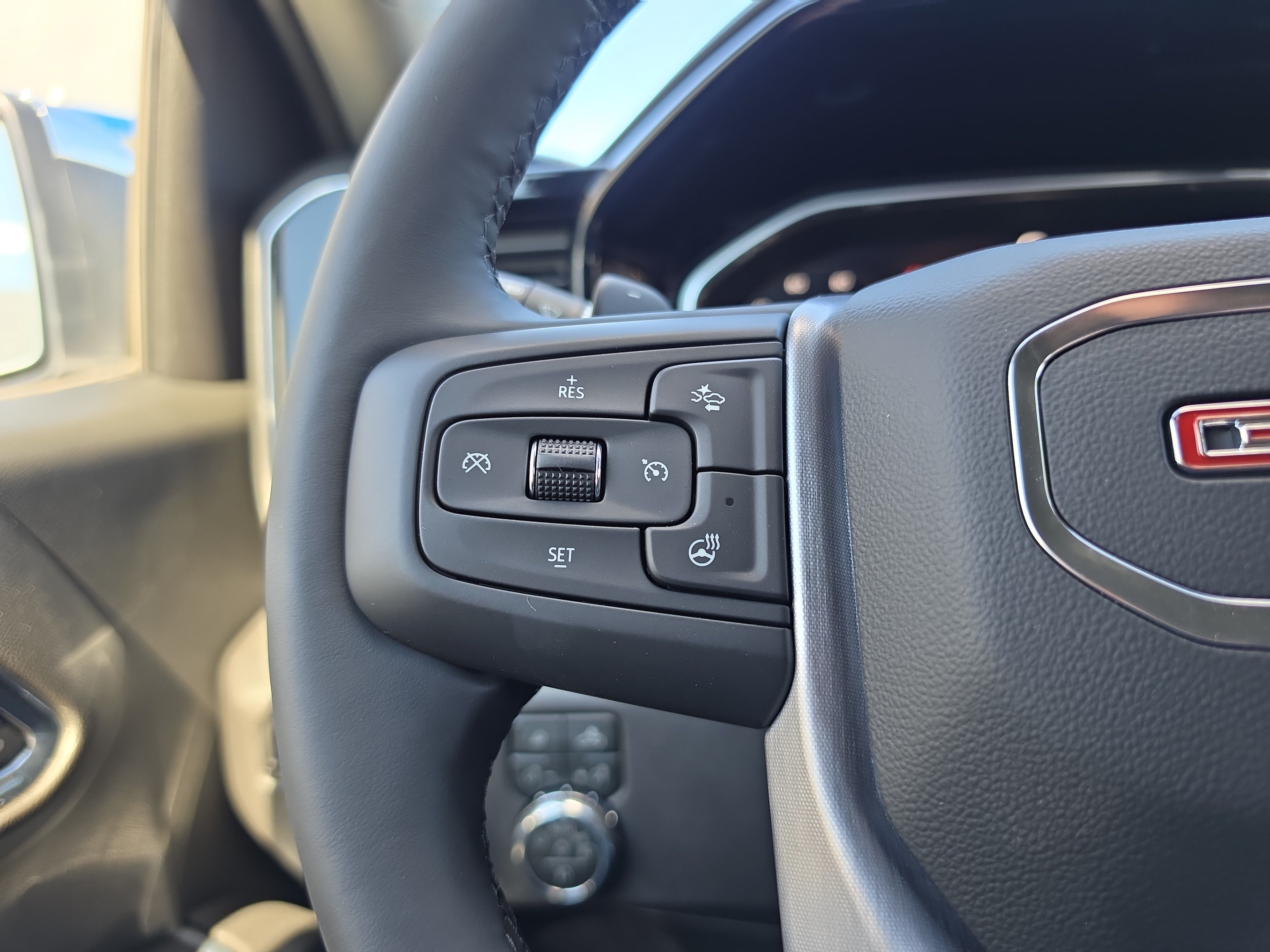 New 2026 GMC Sierra 1500 SLT w/ SLT Convenience Package AWD/4WD image 23