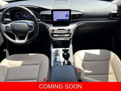 Used 2023 Ford Explorer XLT w/ Equipment Group 202A AWD/4WD image 9