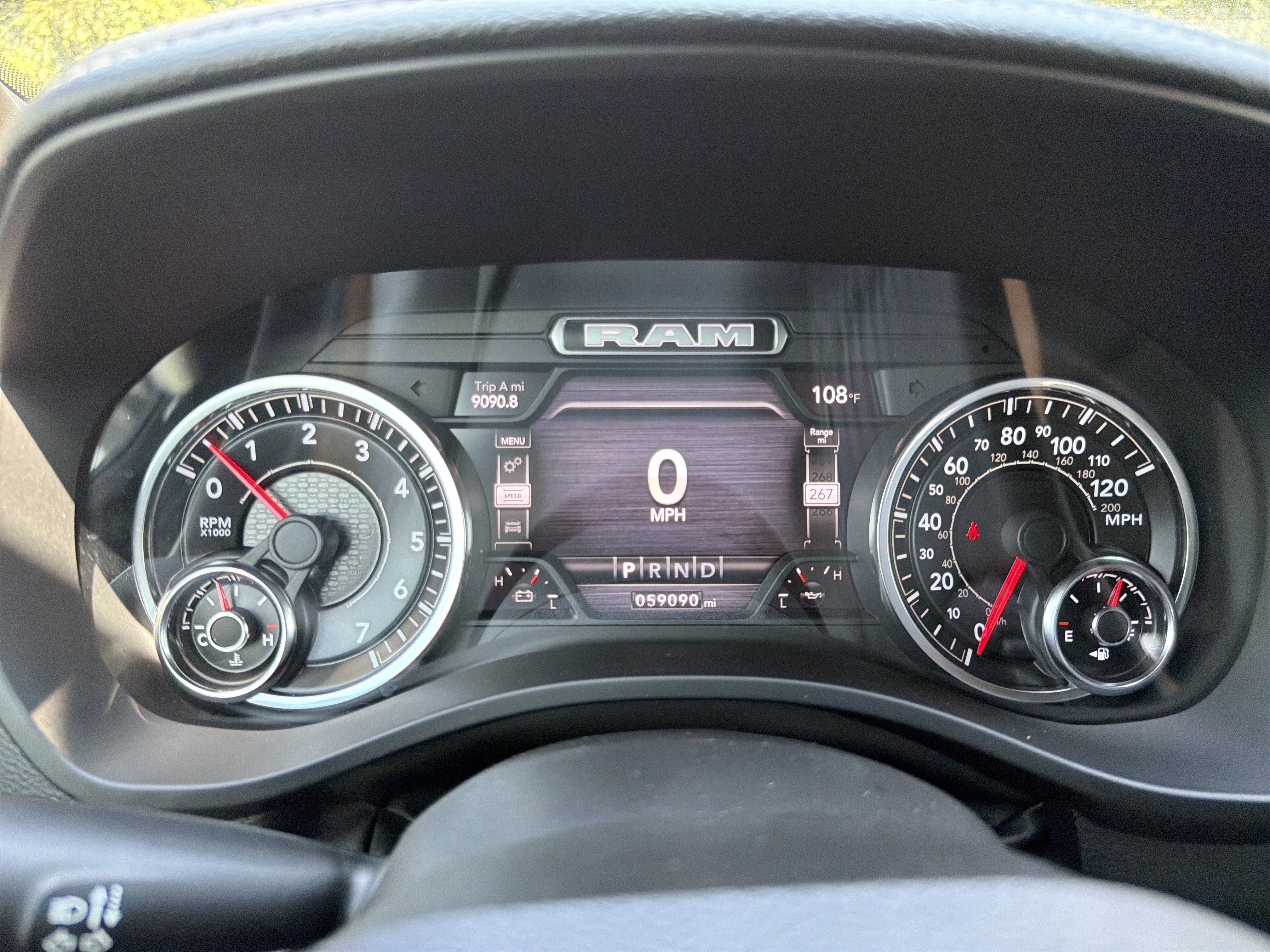 Used 2023 RAM 1500 Laramie RWD image 30