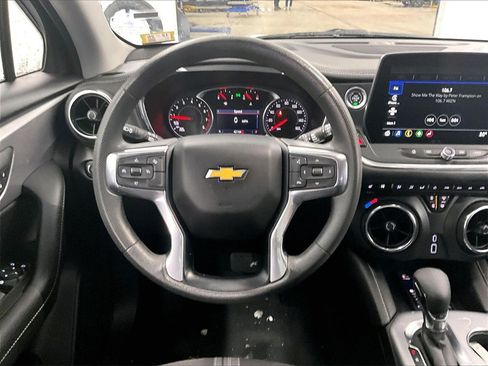 Used 2024 Chevrolet Blazer LT image 17