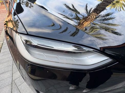 Used 2021 Tesla Model X Long Range image 53