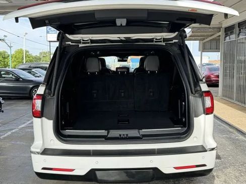 Used 2020 Lincoln Navigator L Reserve w/ Luxury Package image 29