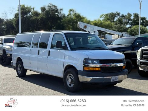 Used 2018 Chevrolet Express 3500 LT w/ LT Preferred Equipment Group RWD image 1