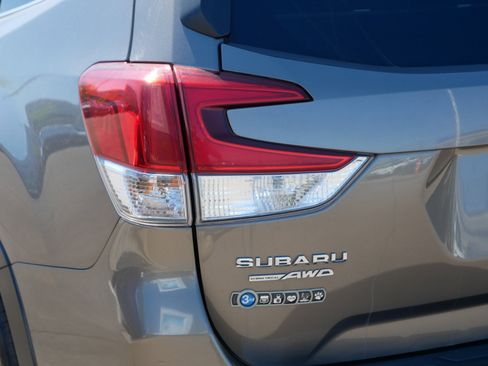 Used 2020 Subaru Forester Limited w/ Popular Package #3 AWD/4WD image 17