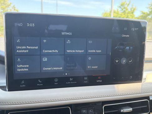 Used 2023 Lincoln Nautilus AWD w/ Premium Package image 24