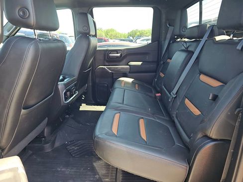 Used 2020 GMC Sierra 1500 AT4 w/ AT4 Premium Package AWD/4WD image 8