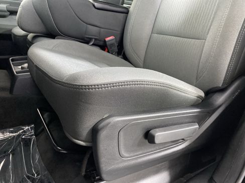 Used 2021 RAM 1500 Big Horn AWD/4WD image 16