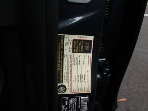 Used 2013 Mercedes-Benz CLS 550 w/ Premium I Pkg image 39