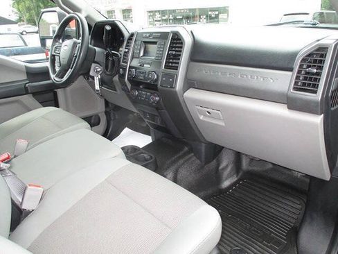 Used 2019 Ford F250 XL w/ Power Equipment Group AWD/4WD image 38