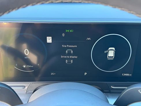 Used 2024 Hyundai Kona Limited image 8