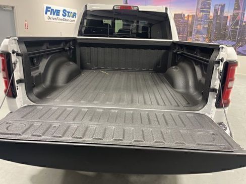 New 2026 RAM 1500 Big Horn AWD/4WD image 31