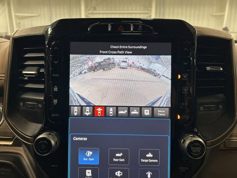 Used 2024 RAM 3500 Limited w/ Towing Technology Group AWD/4WD image 21
