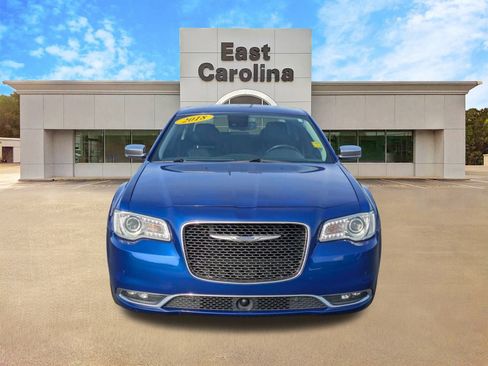 Used 2018 Chrysler 300 Limited w/ Safetytec Plus Group image 8