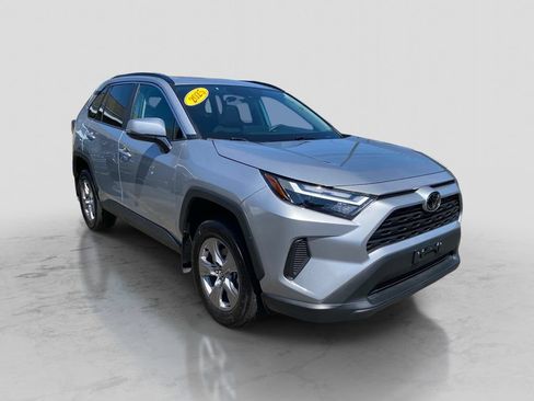 Used 2025 Toyota RAV4 XLE w/ Convenience Package AWD/4WD image 10