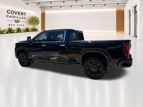Used 2024 GMC Sierra 2500 Denali Ultimate AWD/4WD image 10