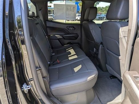 Used 2024 Chevrolet Colorado LT w/ LT Convenience Package III image 36