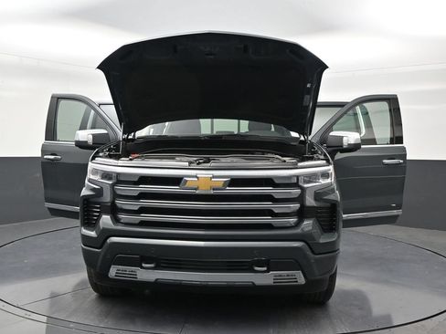 Used 2026 Chevrolet Silverado 1500 High Country RWD image 32