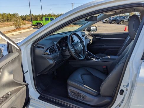 Used 2023 Toyota Camry XSE image 31