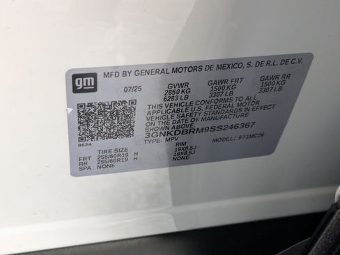 New 2025 Chevrolet Blazer EV LT image 30