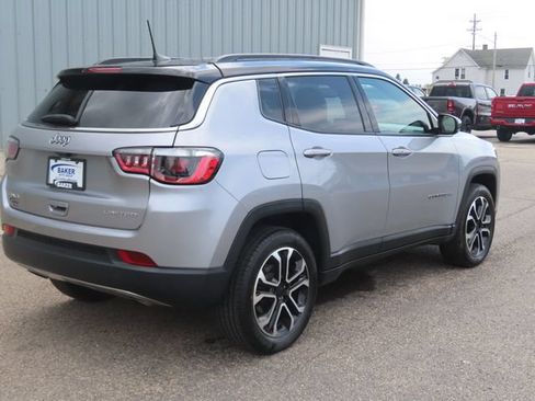 Used 2023 Jeep Compass Limited AWD/4WD image 4