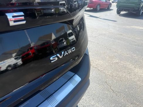 Used 2023 Nissan Rogue SV AWD/4WD image 36