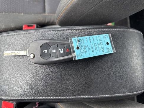 Used 2019 Chevrolet Cruze LS image 9