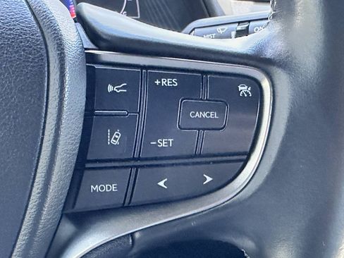 Used 2019 Lexus UX 200 w/ Accessory Package 2 FWD image 42