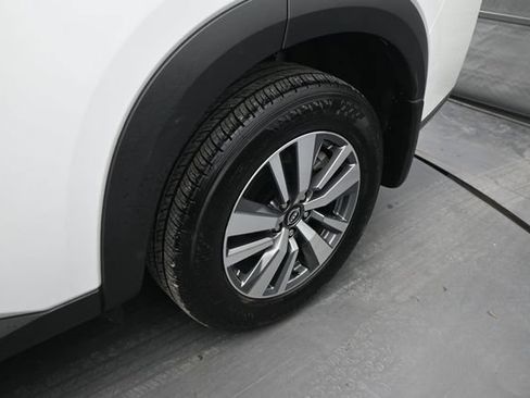 Used 2025 Nissan Pathfinder SL FWD image 26
