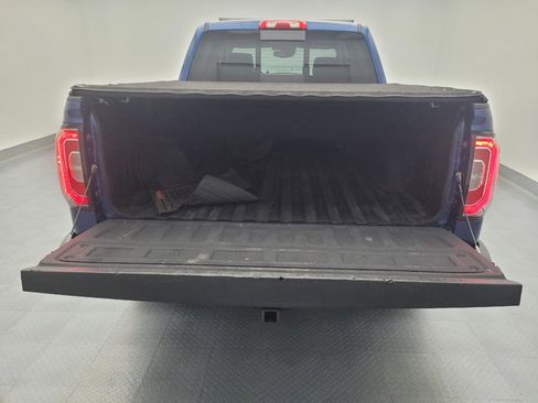 Used 2016 GMC Sierra 1500 Denali w/ Enhanced Driver Alert Package AWD/4WD image 29