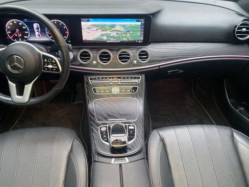 Used 2020 Mercedes-Benz E 350 4MATIC Sedan image 25