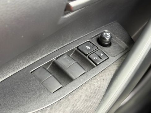 Used 2024 Toyota Corolla LE w/ LE Convenience Package image 18