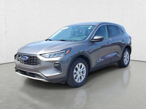 Used 2023 Ford Escape Active AWD/4WD image 4