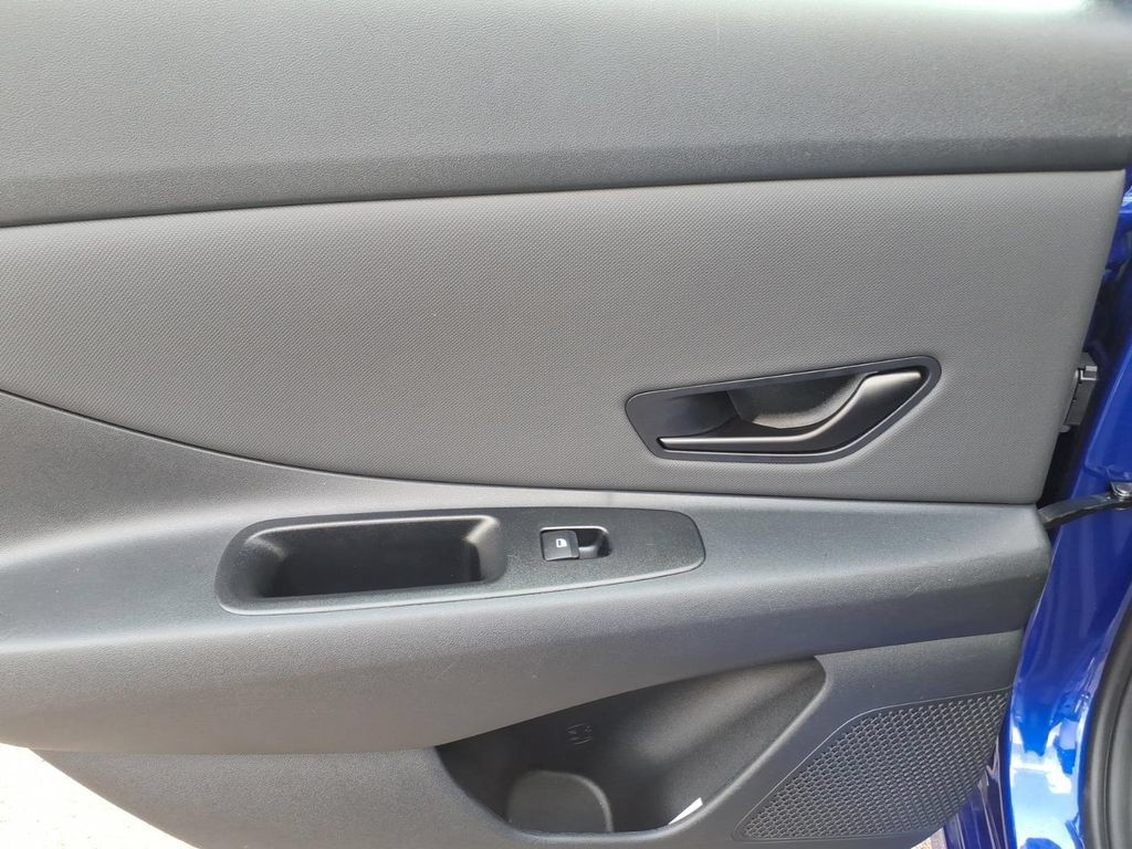Certified 2026 Hyundai Elantra SEL Sport FWD image 10