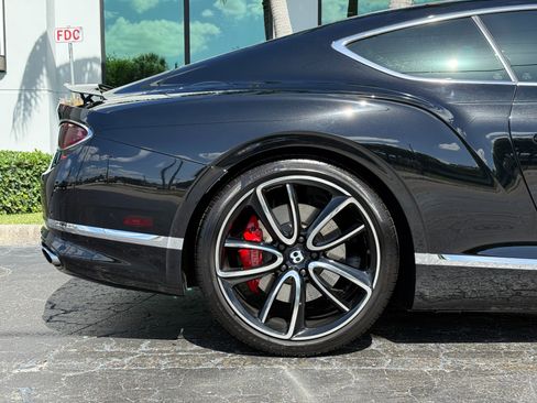 Used 2022 Bentley Continental GT AWD/4WD image 3