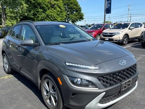 Used 2023 Hyundai Kona SEL AWD/4WD image 3