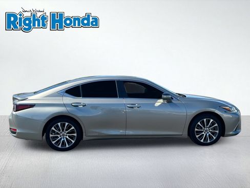Used 2021 Lexus ES 300h w/ Premium Package FWD image 7