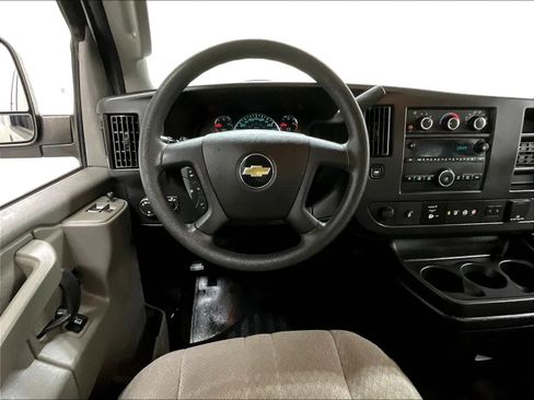 Used 2020 Chevrolet Express 2500 LT w/ LT Preferred Equipment Group RWD image 19